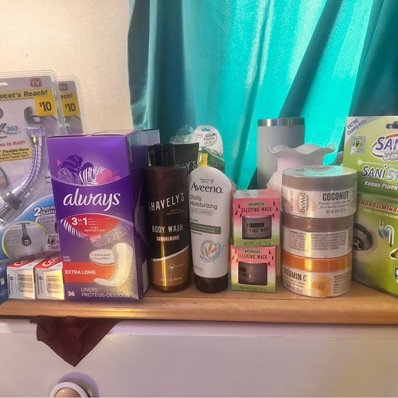 😀😍UNLISTED BRAND NEW ITEMS! Tonight on my live! 9pm EST. DONT MISS IT!!!❤️❤️